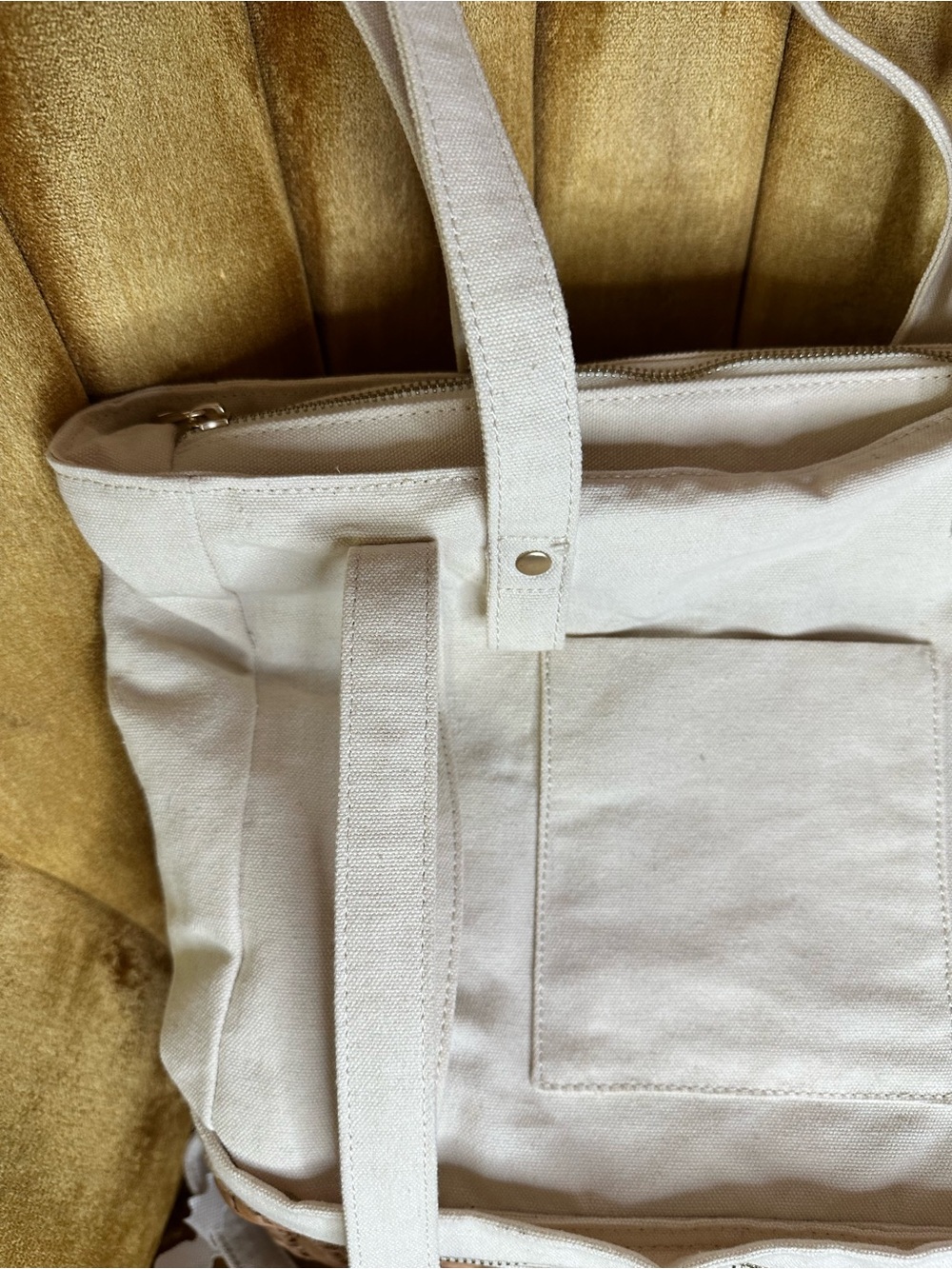 l*space White Road Trippin Backpack Tote with Woven Straw Base Cooler NWOT - Picture 6 of 16